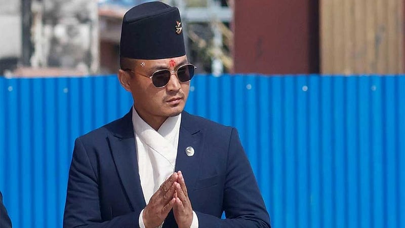 দায়িত্ব নেওয়ার এক মাসের মধ্যেই পদত্যাগ নেপালের স্বরাষ্ট্রমন্ত্রীর