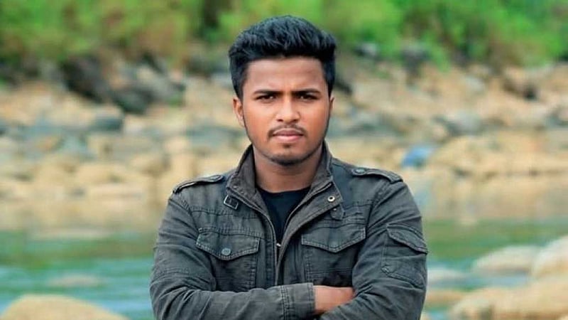 সিলেটে সাদাপাথর বোঝাই ট্রাক্টর উল্টে শ্রমিকের মৃত্যু