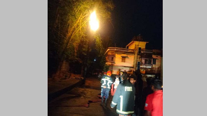 ওসমানী বিমানবন্দরের সার্ভার রুমে অগ্নিকাণ্ড: ইমিগ্রেশন কার্যক্রম চলছে ম্যানুয়ালি