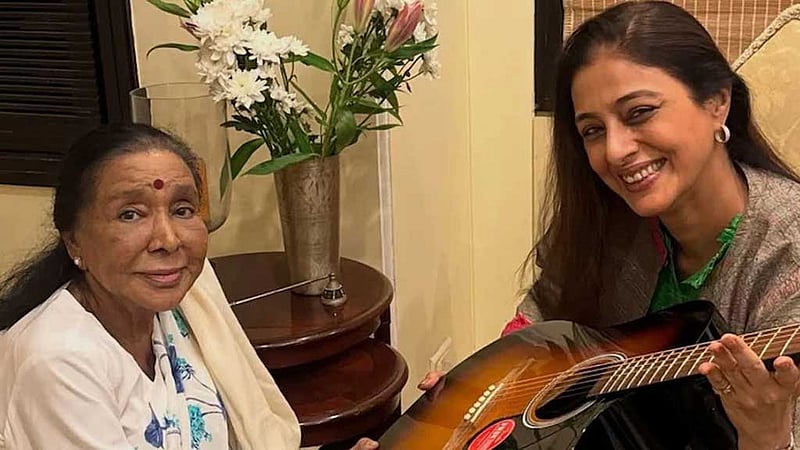 টাবুর জন্মদিনের ‘অমূল্য’ গিটার