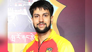 তারিকের নতুন ঠিকানা পারো এফসি