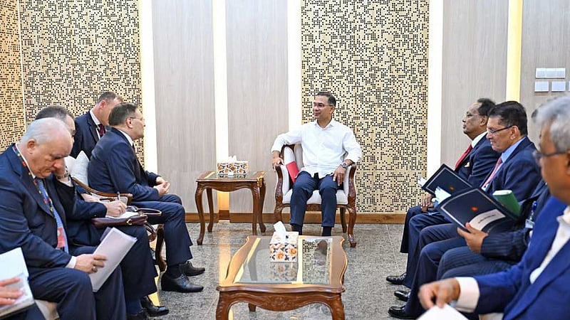 প্রধানমন্ত্রীর সঙ্গে রোসাটম ডিজির সাক্ষাৎ