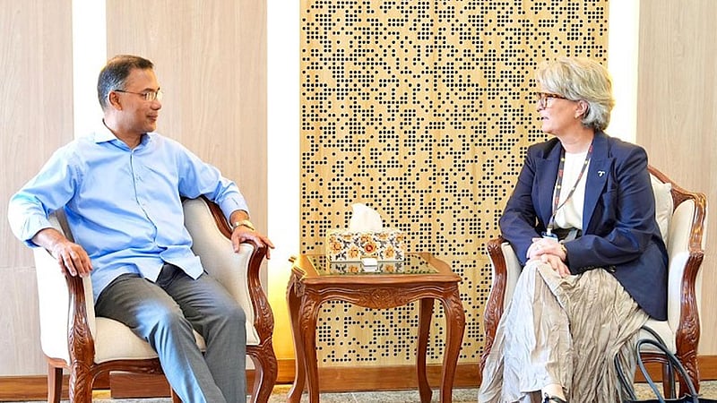 প্রধানমন্ত্রীর সঙ্গে টেলিনর গ্রুপের প্রেসিডেন্টের সাক্ষাৎ