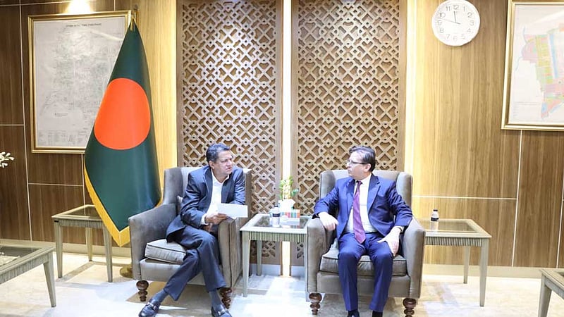 নির্মাণ, ওষুধ ও নবায়নযোগ্য জ্বালানিতে তুরস্কের বিনিয়োগ চান গণপূর্ত মন্ত্রী