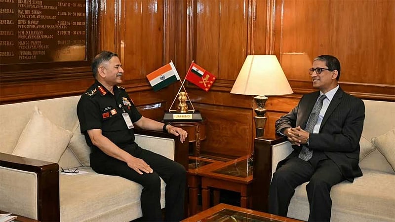 ভারতের সেনাপ্রধানের সঙ্গে বাংলাদেশ হাই কমিশনারের সাক্ষাৎ