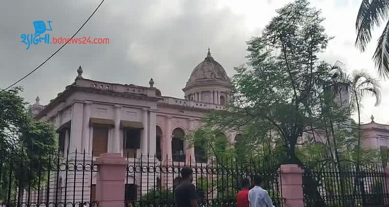 ঢাকার নবাবদের প্রাসাদে এক বিকেল