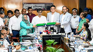 বিএলআরআইয়ের এভিয়ান ইনফ্লুয়েঞ্জা ও গোটপক্স ভ্যাকসিন বাণিজ্যিকভাবে উৎপাদন করা হবে: প্রাণিসম্পদ মন্ত্রী
