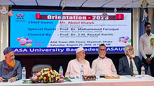 নবীনদের বরণ করল আশা ইউনিভার্সিটি
