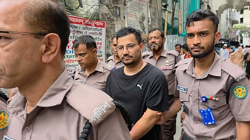 জাল টাকায় স্বর্ণালঙ্কার কিনতে গিয়ে গ্রেপ্তার রুবেল ২ দিনের রিমান্ডে