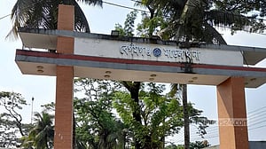 নোয়াখালীতে ‘বিএনপি নেতাকে লক্ষ্য করে’ গুলি, লাগলো সহযোগীর বুকে