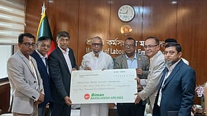 শ্রমিক কল্যাণ ফাউন্ডেশনে ৪ কোটি ৬৭ লাখ টাকা দিল বিমান
