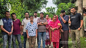 স্বর্ণ ব্যবসায়ী পিন্টুর ‘আত্মগোপনের’ কারণ নিয়ে এখনো ধোঁয়াশা