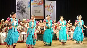 রবীন্দ্র প্রয়াণ দিবসে উদীচীর ‘একতারা ও রবীন্দ্র বীণা’