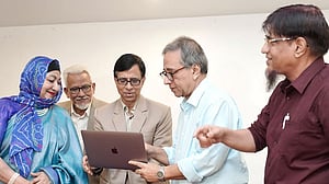 দ্বিভাষিক অনলাইন সাহিত্যপত্র ‘চিন্তন’ এর যাত্রা শুরু