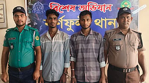ট্রাক ভর্তি রড ও গ্যাস সিলিন্ডার চুরি, গ্রেপ্তার ৫