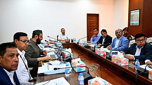 ঢাকার চারপাশে চক্রাকার নৌপথে বেসরকারি উদ্যোগে ওয়াটার বাস চালুর সিদ্ধান্ত