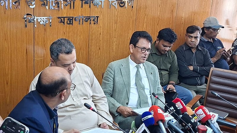কারিগরি শিক্ষায় দুর্বলতা চিহ্নিত করে সমাধানে কাজ করছি: শিক্ষামন্ত্রী