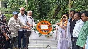তারেক মাসুদের মৃত্যুবার্ষিকীতে মায়ের আক্ষেপ, ‘জাদুঘরটি হলো না’