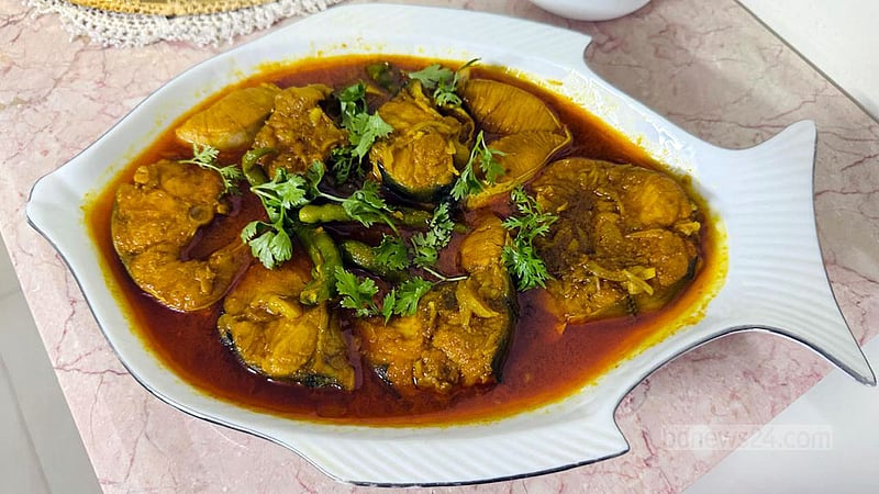 রেসিপি: আইড় মাছের ভুনা ঝোল