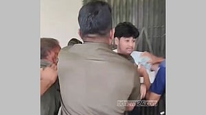 গাজীপুর সাফারি পার্কে ‘বাসের ময়লা নিয়ে’ দর্শনার্থী-কর্মী মারামারি, একজন বরখাস্ত