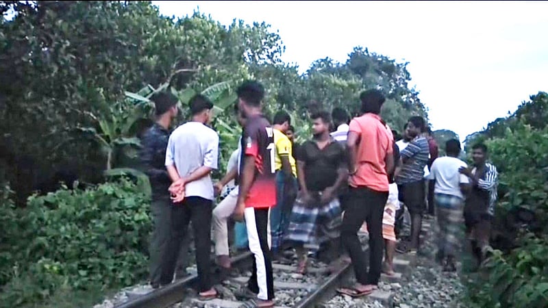 গাজীপুরে ট্রেনে কাটা পড়ে স্বামী-স্ত্রী নিহত