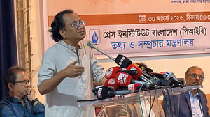 ‘পাত্তা দেওয়ার দরকার নাই’, মত প্রকাশে সরকার ‘উদার’: তথ্য উপদেষ্টা