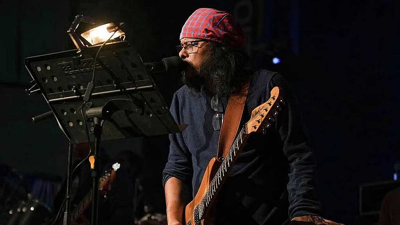 রোম কনসার্ট: জেমসের ম্যানেজারের বিরুদ্ধে ‘প্রতারণার’ অভিযোগ থানায়