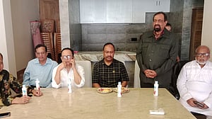 জাপা একাংশের কো-চেয়ারম্যান ও মুখপাত্র হলেন সুনীল শুভ রায়