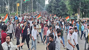 ভারতে চাকরির পরীক্ষায় অনিয়মের অভিযোগে তরুণদের বিধানসভা অভিমুখে পদযাত্রা