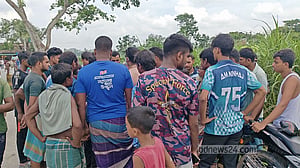 জয়পুরহাটে আখক্ষেতে মানুষের কঙ্কাল, রহস্য খুঁজছে পুলিশ