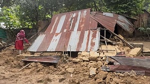 পাহাড়ি ঢল: খাগড়াছড়িতে ধসে গেছে শতাধিক ঘর, ২৭৮ হেক্টর ফসলের ক্ষতি