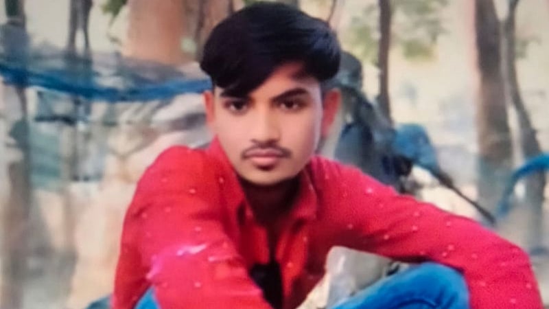 খুলনায় নির্মাণ শ্রমিককে ছুরিকাঘাত ও গুলি করে হত্যা