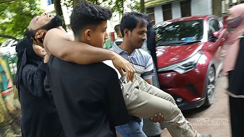 লক্ষ্মীপুরে বিয়ের খাবার নিয়ে কথা-কাটাকাটি, লাঠিসোঁটা নিয়ে সংঘর্ষে আহত ১০