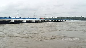 তিস্তার পানি বিপৎসীমার ওপরে, লালমনিরহাটে বন্যার শঙ্কা