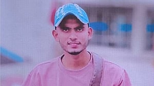 ইতালি যাত্রা: ১০ মাস ধরে নিখোঁজ তরুণের সন্ধান চেয়ে মায়ের আকুতি