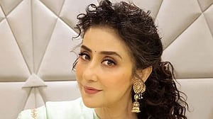 মনীষার কেবলই মনে হচ্ছিল তিনি ‘মারা যাচ্ছেন’