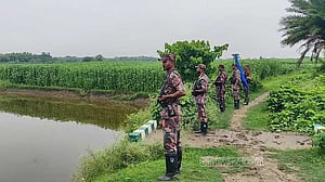 জীবননগর সীমান্তে বিজিবির বাধায় পুশ-ইনের চেষ্টা থেকে সরে এল বিএসএফ