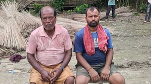বাংলাদেশিকে তুলে নেওয়ার পর ২ ভারতীয়কে ধরে আনা হয়, বৈঠকে হস্তান্তর