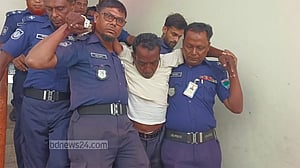মেহেরপুরে ধর্ষণ মামলায় যাবজ্জীবন, রায় শুনে জ্ঞান হারালেন ইউপি সদস্য