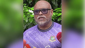 দক্ষিণ আফ্রিকায় সাফল‍্যের পথ খুঁজছে বাংলাদেশ