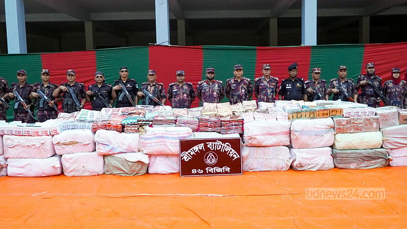 শ্রীমঙ্গল রেলস্টেশনে ৩ কোটি টাকার ভারতীয় পণ্য জব্দ