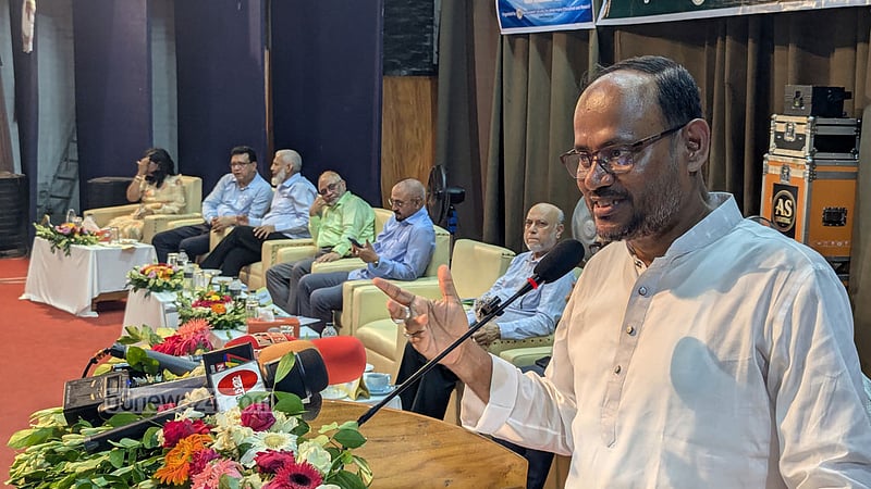 লাইক-ফলোয়ার বাড়াতে উল্টাপাল্টা বক্তব্য দিয়ে রাজনীতি নয়: প্রতিমন্ত্রী টুকু