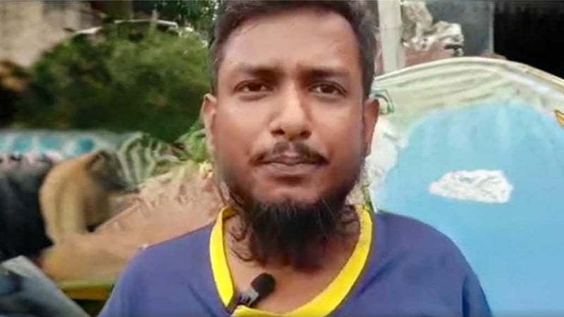 প্রধানমন্ত্রীকে নিয়ে ‘আপত্তিকর’ মন্তব্য, যুবককে পুলিশে দিলেন নেতাকর্মীরা