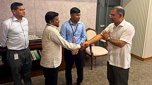 উচ্চ শিক্ষায় ছাত্রদল নেতা নাজমুলের পাশে দাঁড়ালেন প্রধানমন্ত্রী