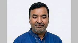 নেত্রকোণায় স্কুলছাত্রী ধর্ষণ মামলা: বিএনপি নেতাকে সব পদ ও সদস্যপদ থেকে অব্যাহতি