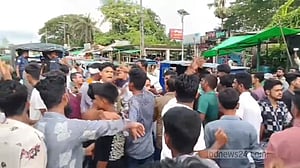 নোয়াখালীতে ছাত্রদলের কমিটি নিয়ে দুপক্ষের সংঘর্ষ, আহত ১০