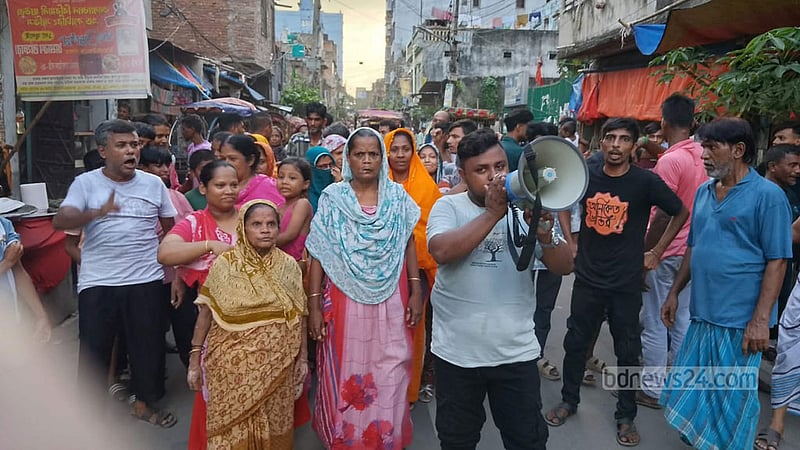 পল্লবী বিহারি ক্যাম্পে জামায়াত ও বিএনপিপন্থিদের সংঘর্ষ