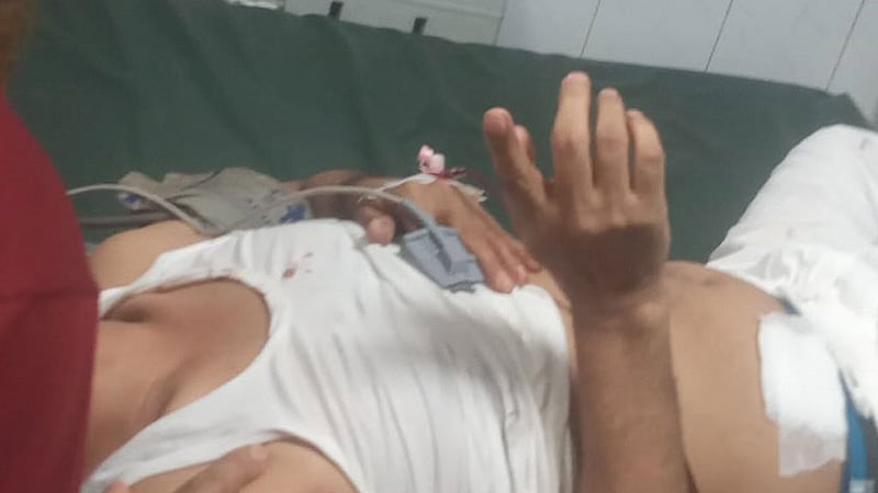 পল্লবীতে চলন্ত গাড়ি থেকে গুলি, নারীসহ আহত ২