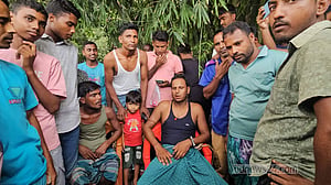 বাংলাদেশিকে বিএসএফ ধরে নেওয়ায় পর ভারতীয়কে আটক করল জনতা