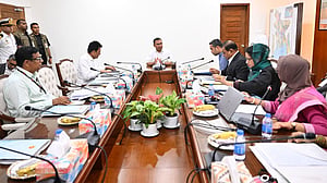 মেয়েদের জন্য ষষ্ঠ থেকে স্নাতক পর্যন্ত উপবৃত্তি চালুর সম্ভাব্যতা যাচাইয়ের নির্দেশ প্রধানমন্ত্রীর